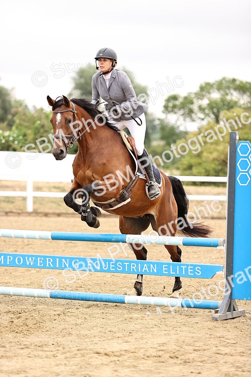 SBM_024482 - Class 8 - Clear Round