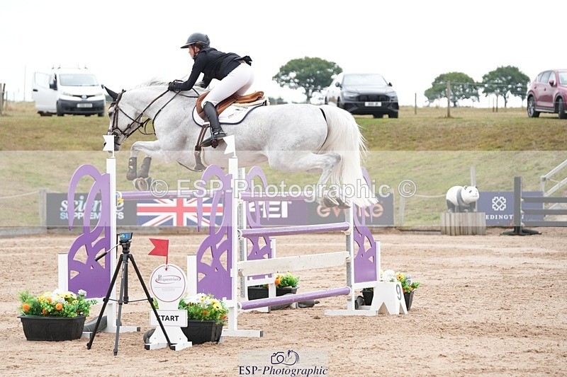 250718-100447-09587 - Cls 2, 3 Star Small Tour Start til Break