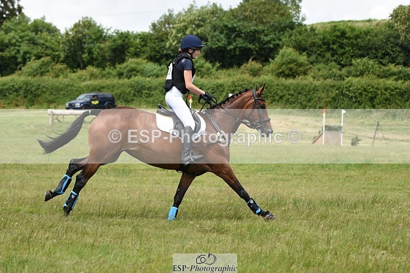 230625-122320-03825 - XC 90cm 12.00 to 13.00