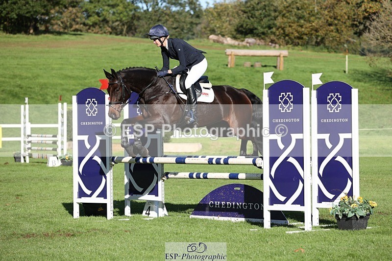 231022-111014-24999 - 645-COOLEY.CORPELLO-Francesca.Swallow-TrotUp+SJ