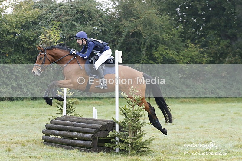 WWHT 171021 0275 - Novice Restricted (0.80m)  17/10/21