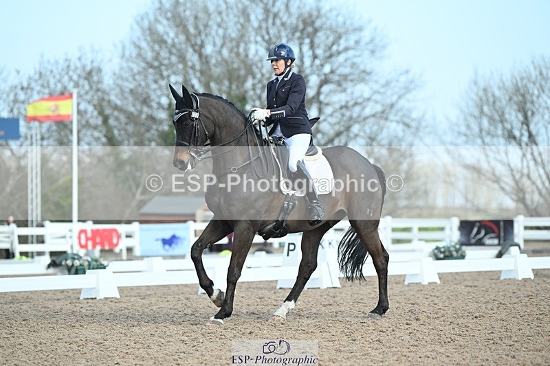 250403-082446-00368 - 018-Louise.Davison-Quamperfect