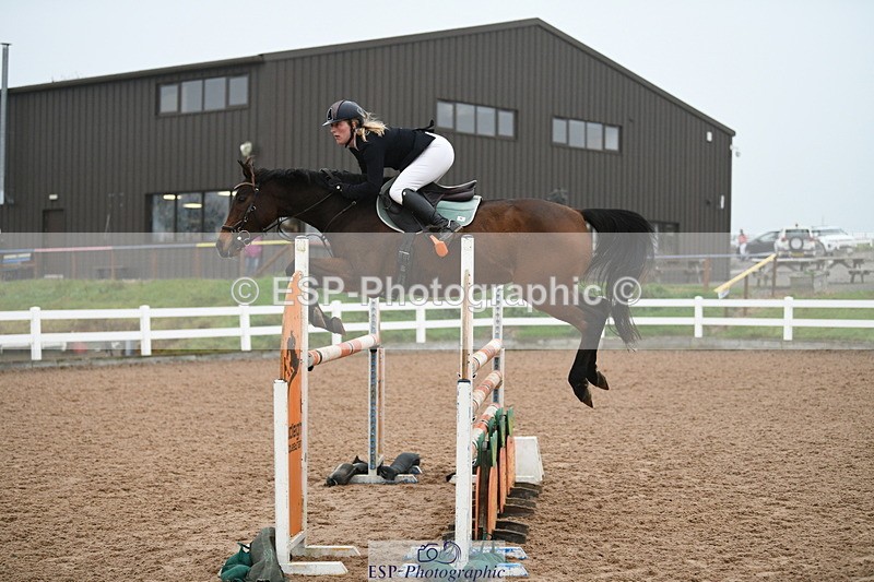 241103A-103040-07483 - SUN Cls 21 Snr Newcomers and 1.10m Open