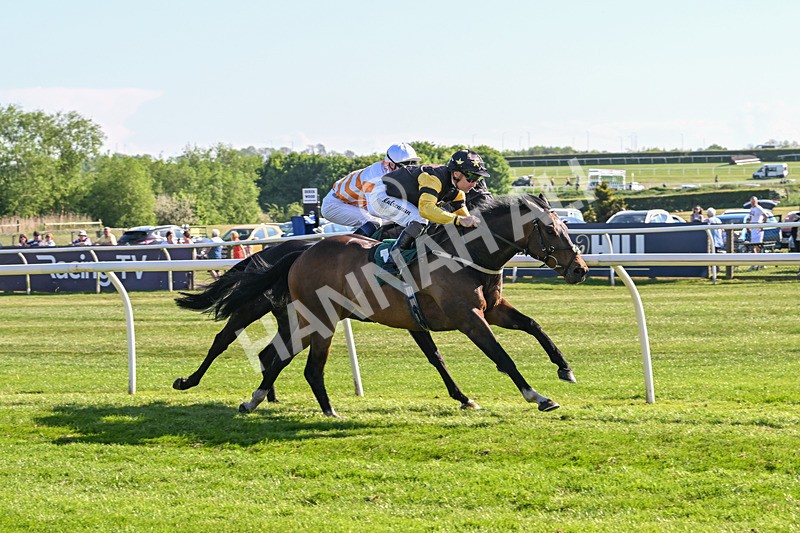 120525-Race 7-Water Of Leith-9098 - Race 7