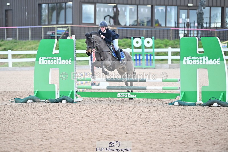 240128A-093952-00058 - Cls 1 Pony Intro 70cm