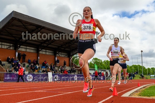 Natopener26-817994 - Track Female