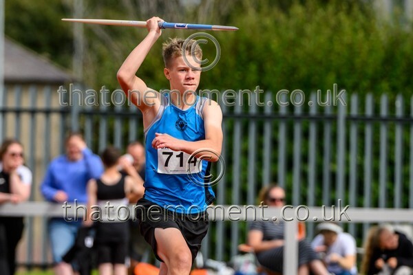 Age25SAT-925860 - Field Male