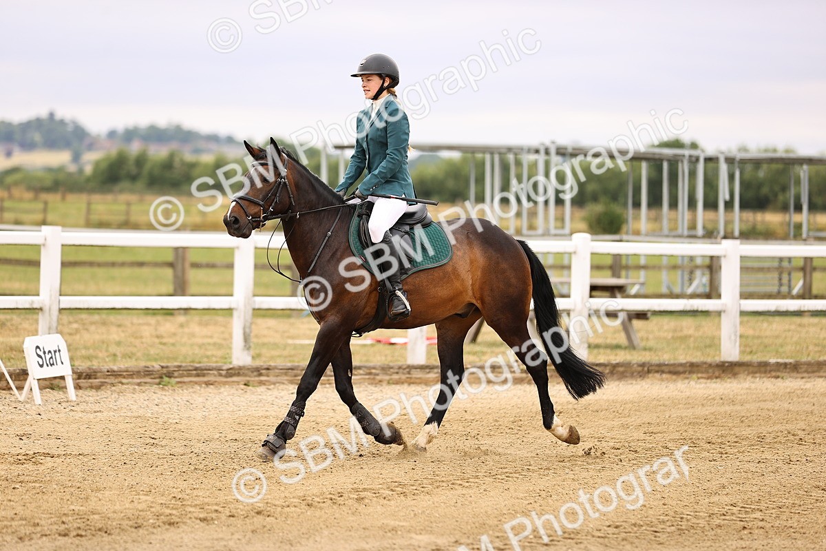 SBM_024299 - Class 8 - Clear Round