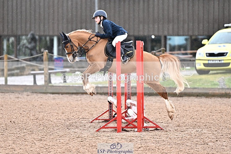 260208-125649-01243 - Cls 18 Clear Round 50cm