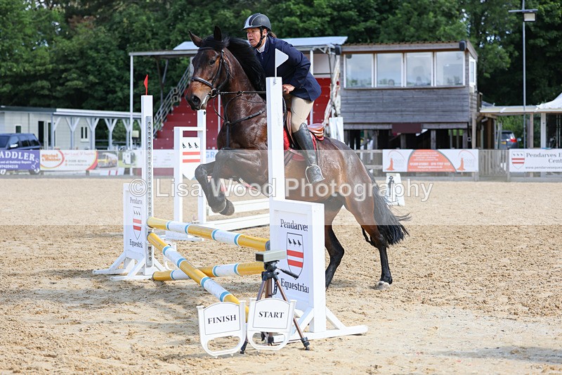 3E7A2666 - Class 2: 70cm Juniors and Seniors