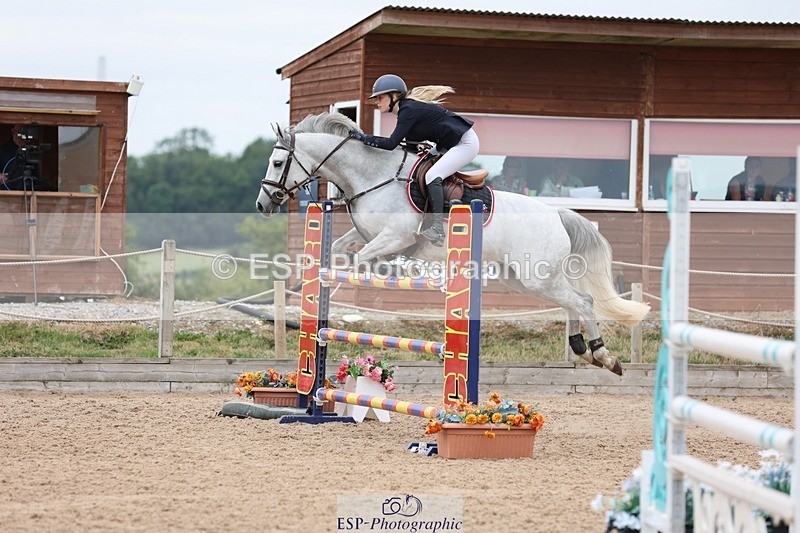 250629-131940-12087 - Cls 28 Pony Foxhunter Jump Offs & Presentations