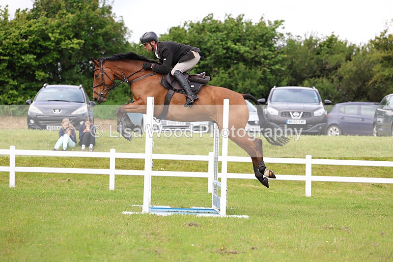 3E7A6773 - Class 11: Senior Newcomers/1.10 open