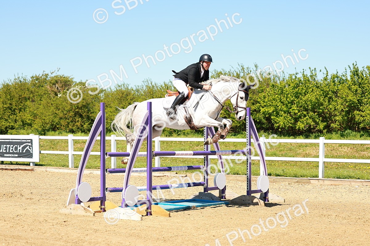 SBM_001236 - Class 4 - Senior Newcomers 1.10m