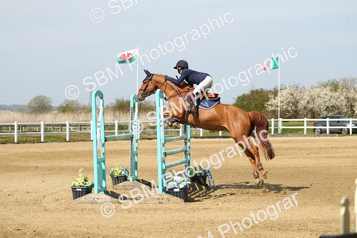 SBM_002739 - Class 11 - Senior Foxhunter - 1.20m