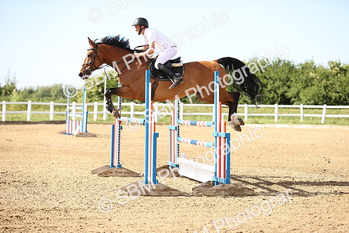 SBM_003090 - Class 5 - Senior Foxhunter - 1.20m