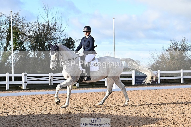 241214-132652-01927 - 162-Layla.Ambersley-Broadbent-Galwaybay.Buddy