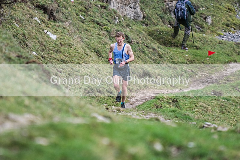 Litton-237 - Litton Christmas Cracker Fell Race (Limestone Series) Sunday 14th December 2025