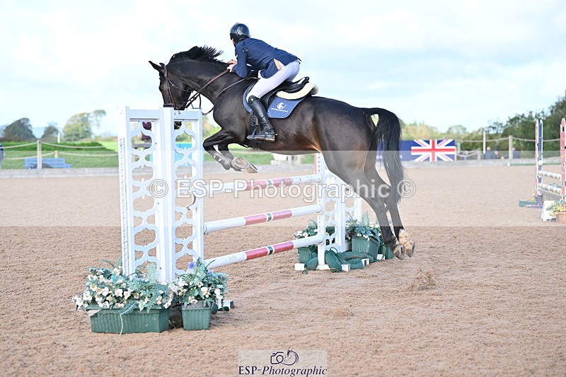 231014A-104019-04180 - Cls 18 Newcomers & 1.10m Open