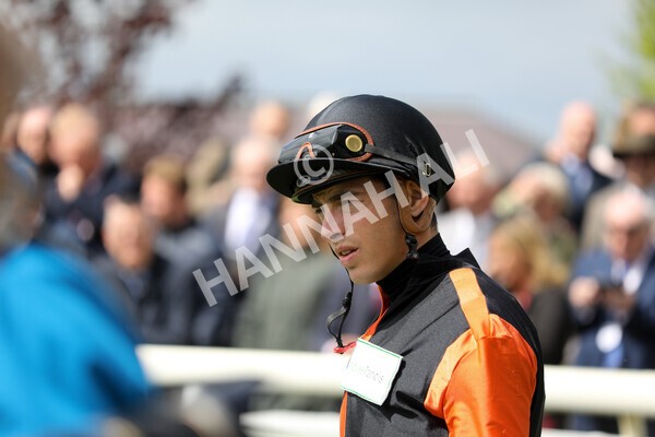 yr12052022r1-8 - Race 1 1.50pm Paddy Power 'Making Flat Less Flat' Stakes