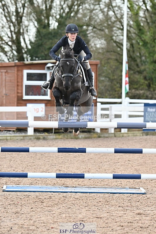231208A-132758-00907 - Cls 6 Foxhunter & 1.20m Open