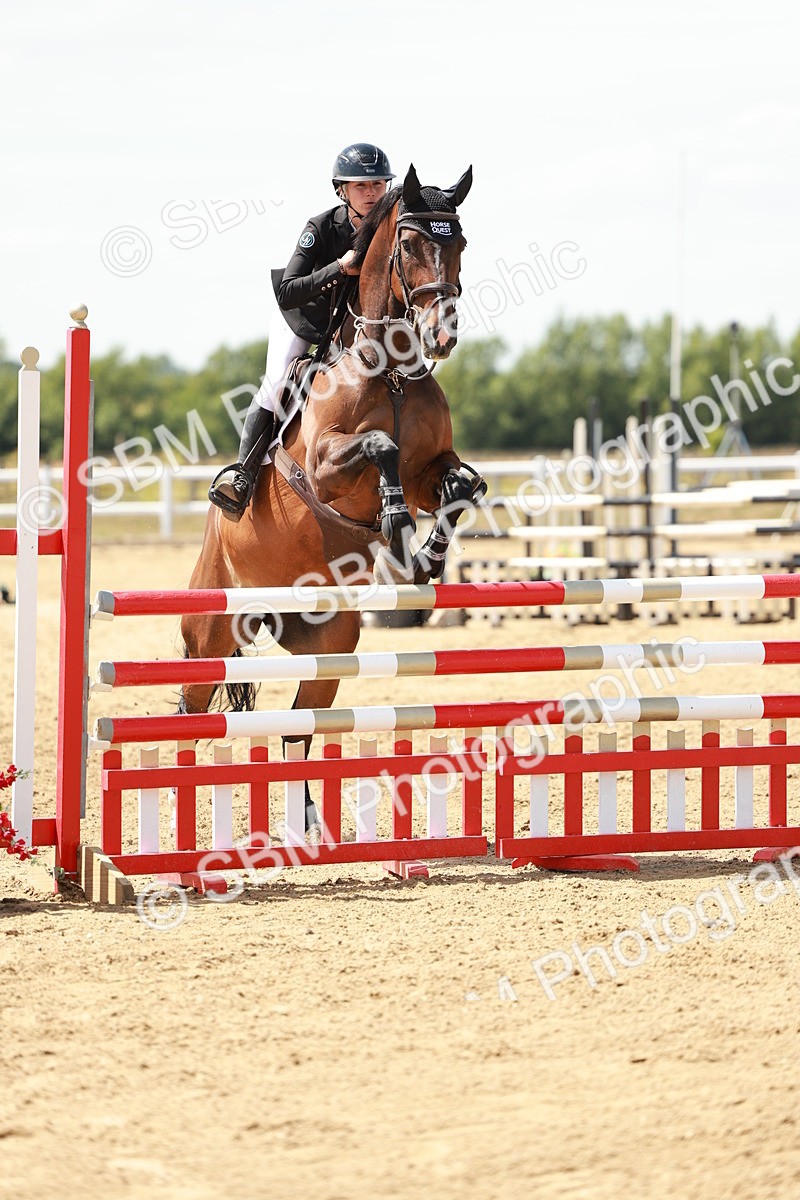 SBM_007570 - Class 3 - Senior Newcomers - 1.10m Open