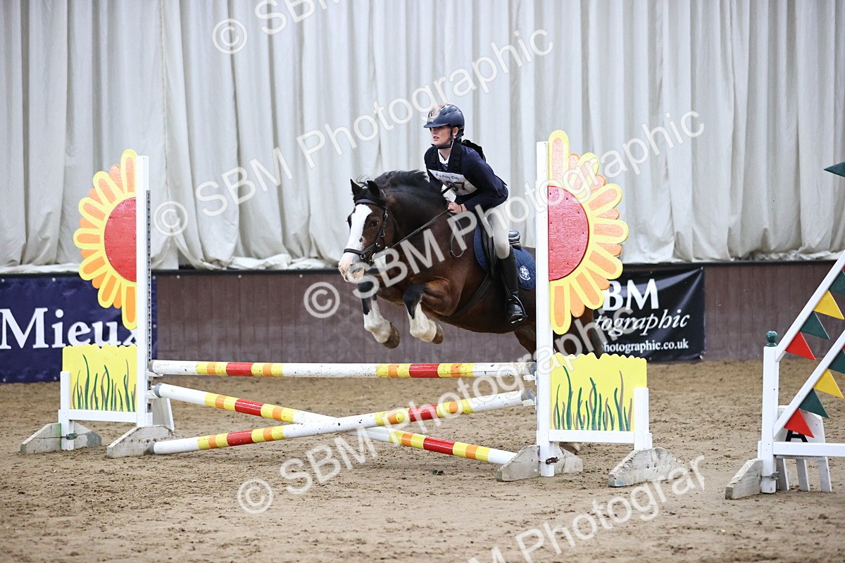 SBM_001669 - Class 5 - Henlow Veterinary Hospital 70cm