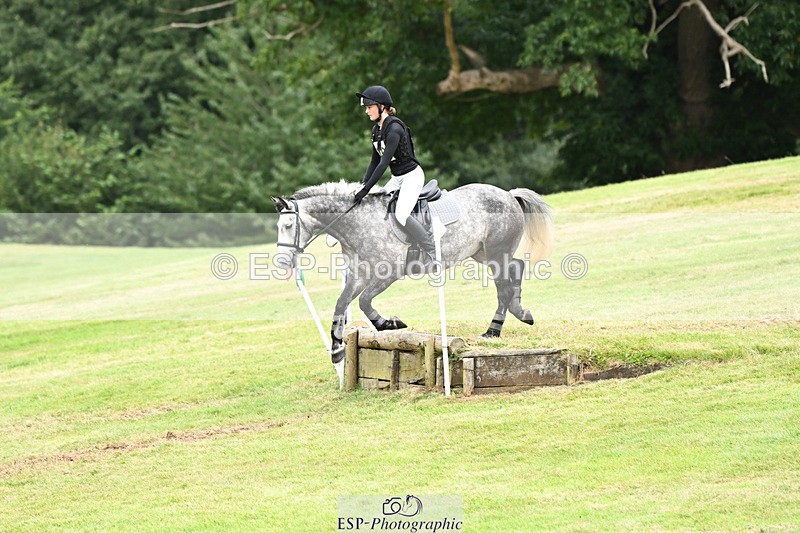 240825X-181135-38162 - 80cm XC 17.30 to End