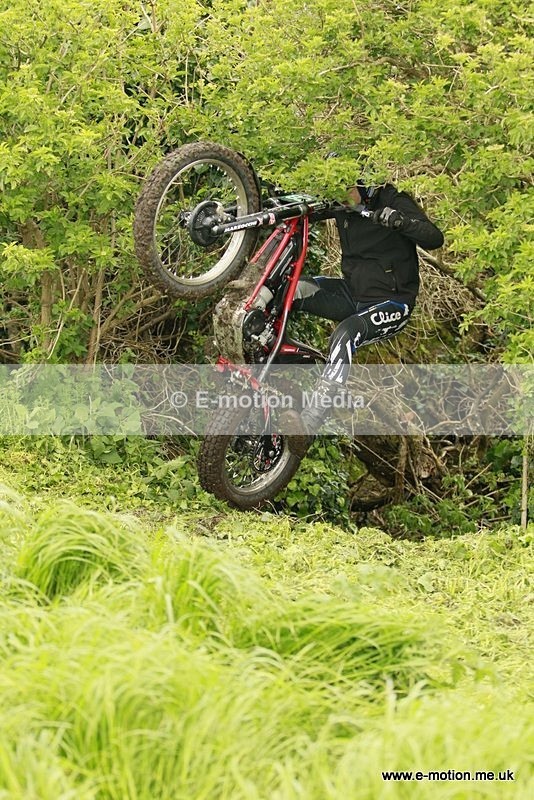 TR 060512-029 - Petit Bot - 06/05/12