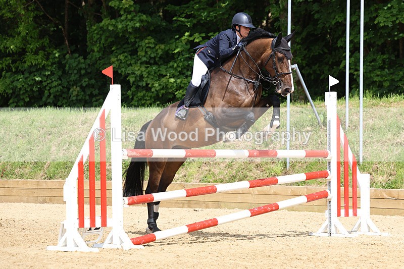 3E7A1060 - Class 13: Senior Newcomers/1.10m open