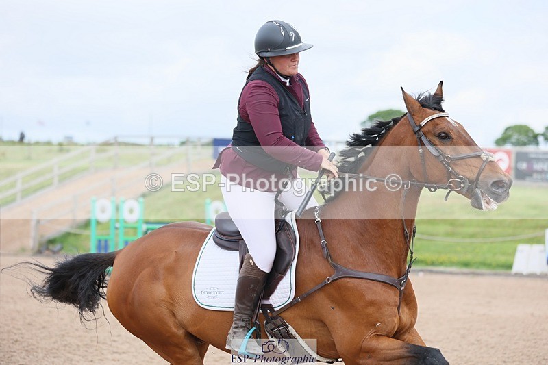 250525-153635-08951 - Cls 31 Snr 90cm Derby