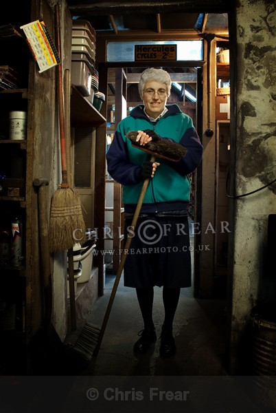 Elizabeth - Location Portraits
