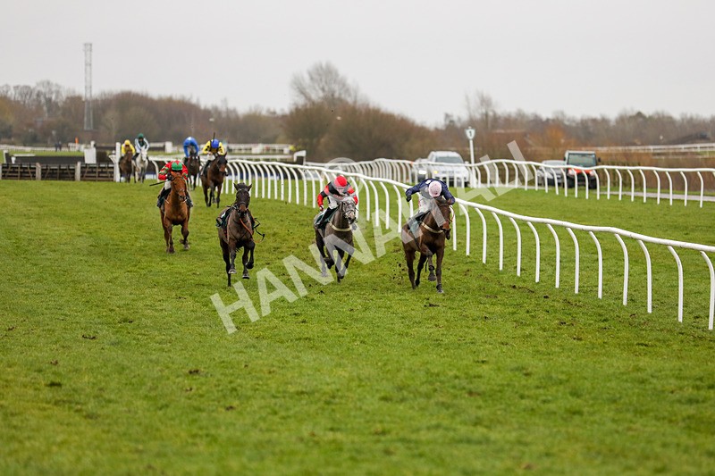 110124-Race 2-Its Maisy-4838 - Race 2