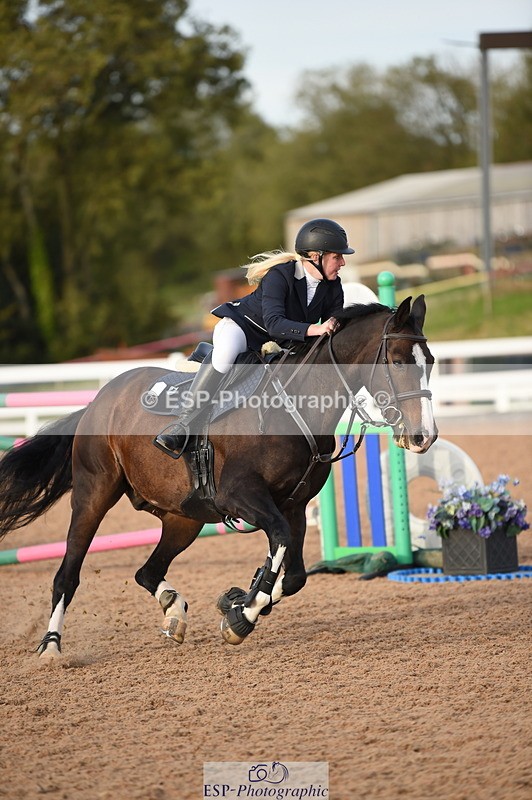 231015A-164452-09393 - Cls 27 1.10m Amateur Q 2nd R