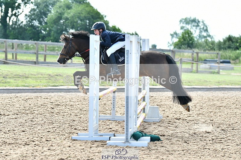 230624A-093558-00193 - Cls 36 Stepping Stones 128 & 138cm