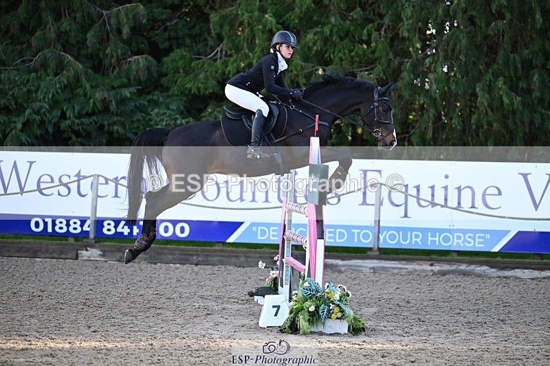 251024A-104512-06560 - B-148-Tarka.Abraham