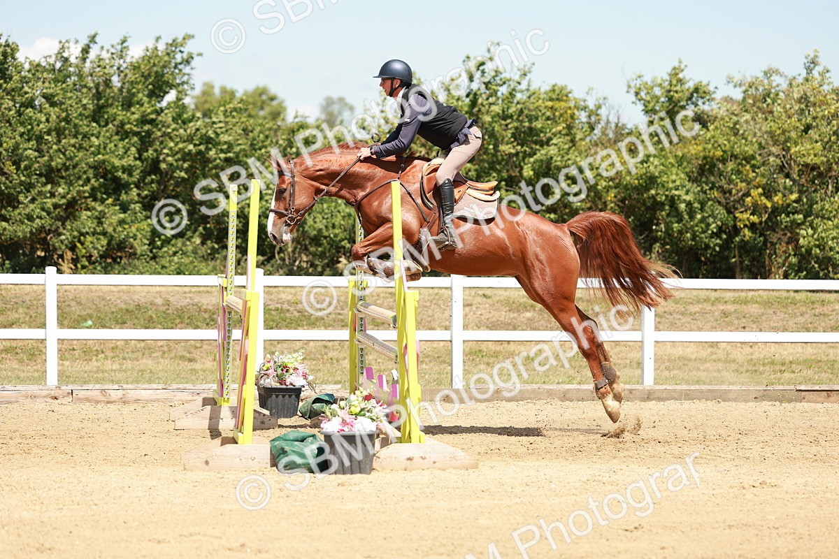 SBM_007511 - Class 3 - Senior Newcomers - 1.10m Open