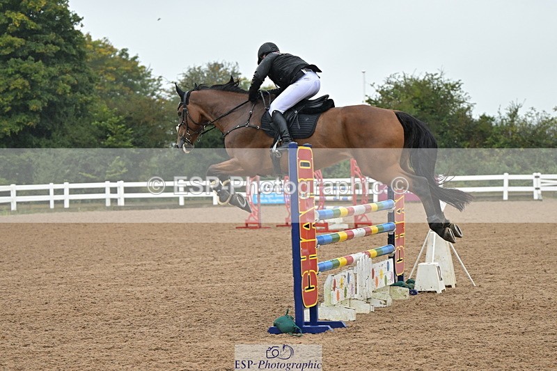 240925A-132447-00851 - Cls 4 Newcomers and 1.10m Open