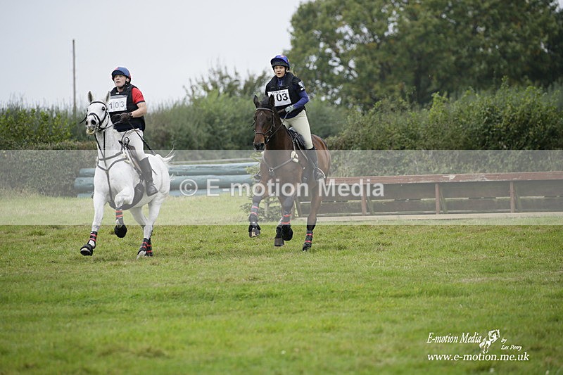  WWHT 171021 1854 - Novice Pairs (0.80m)  17/10/21