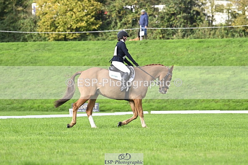 251023A-102405-02835 - F-404-Lucy.Strong