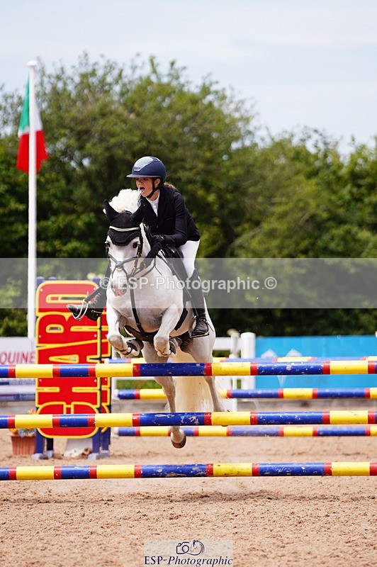 240629A-130422-05549 - Cls 18 Newcomers and 1m Open