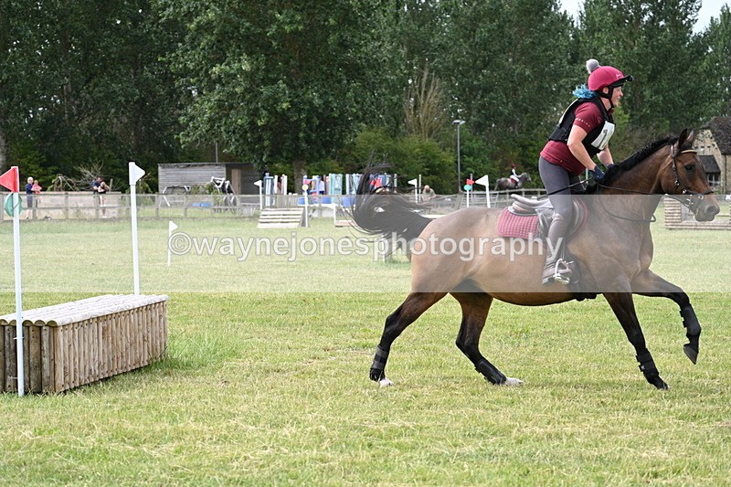 WJ7_5014 - 60cm XC Time 09:58 to 10:16