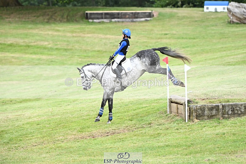 240825X-165137-37383 - 80cm XC 16.30 to 17.30