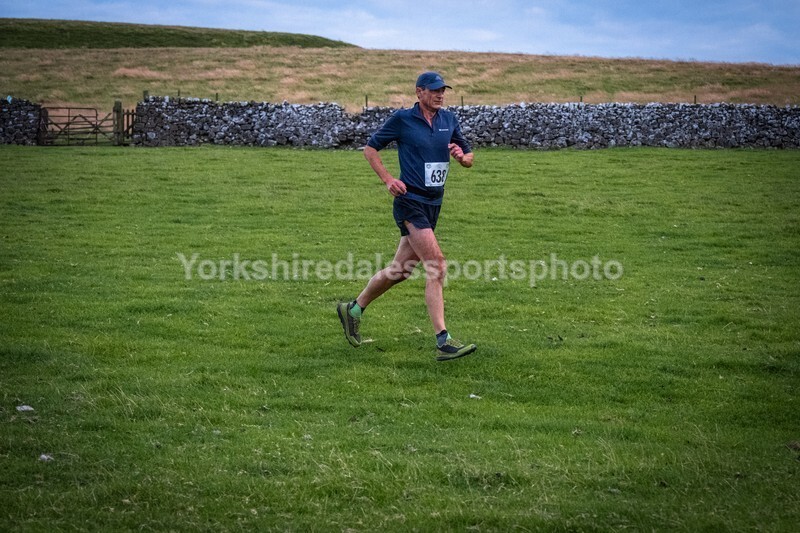 DSCF4142 - Eshton Moor  - Wharfedale Harriers