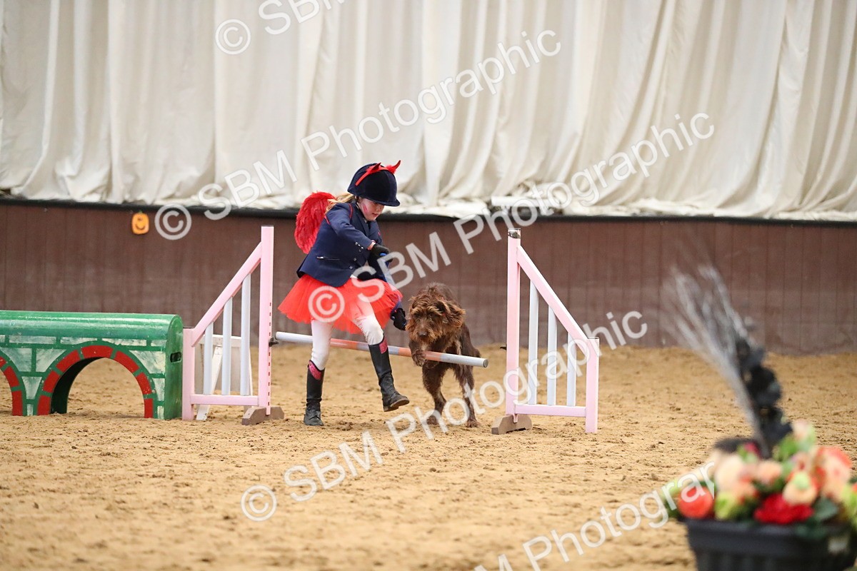 SBM_001189 - Class 3 - Horse & Hound