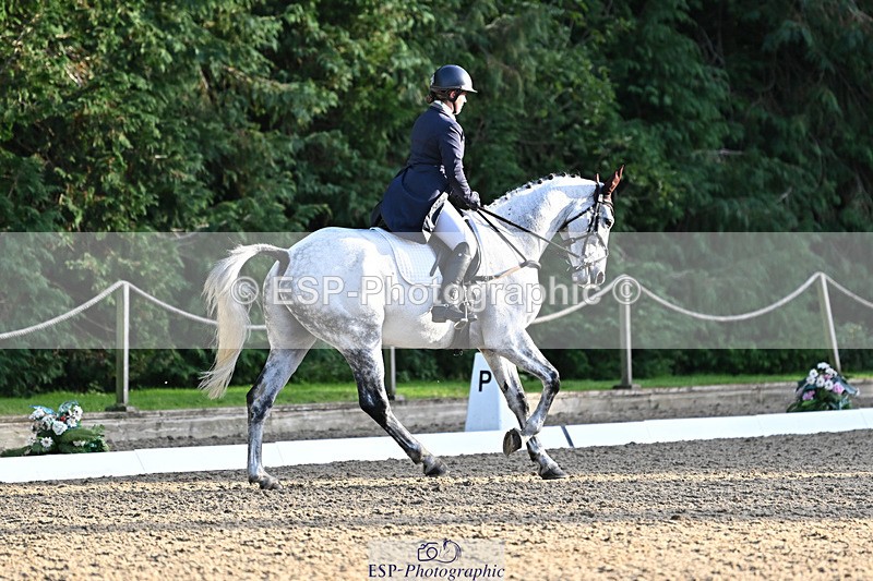 241023-161229-00879 - 014-Lizzie.Luxton-ST.TROPEZ