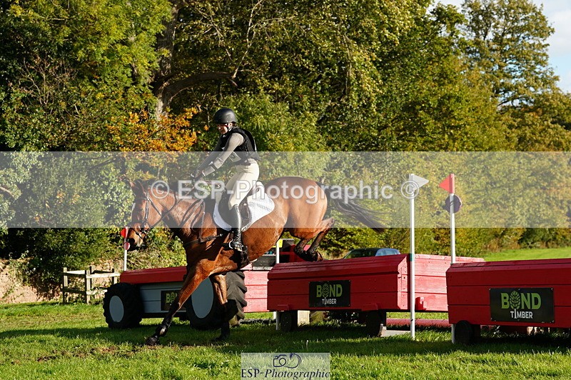 251025A-152046-21571 - G-563-Kirstin.Elisa.Evans