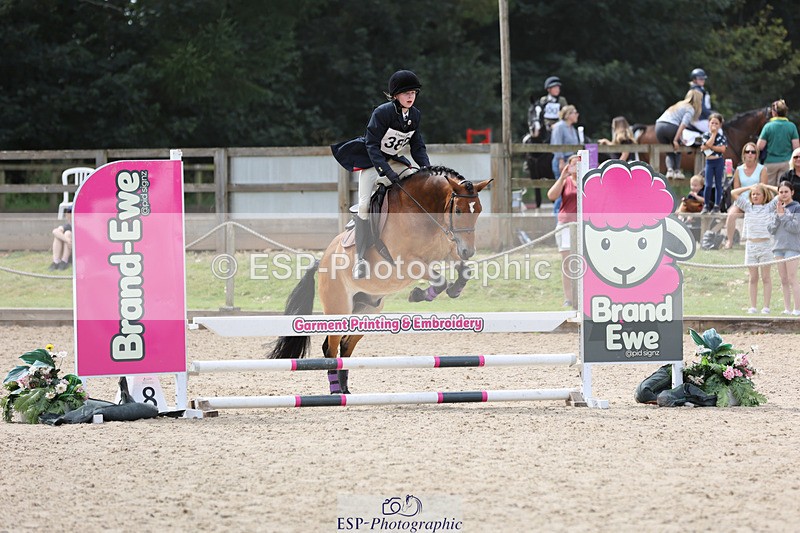 240823X-135831-18108 - 70cm R1 13.45 to 15.30