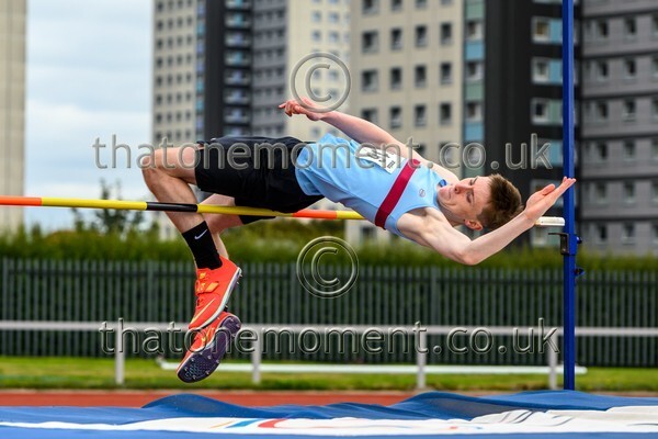 Age25SAT-914717 - Field Male