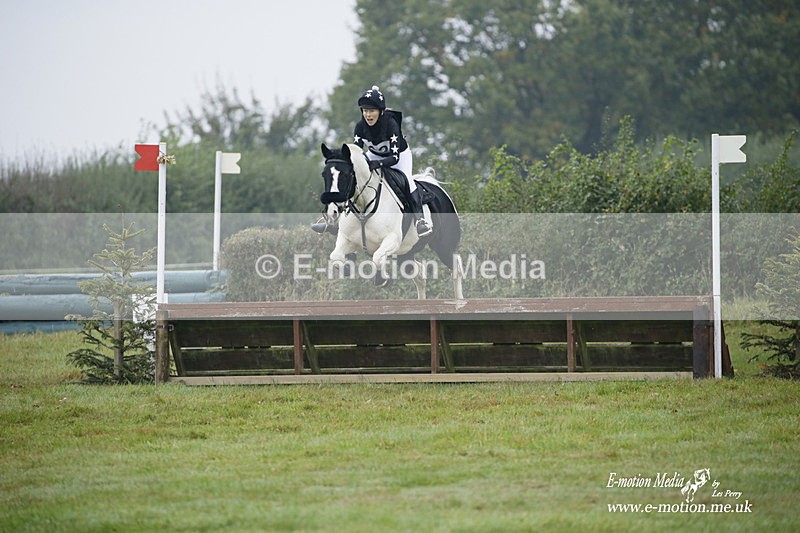 WWHT 171021 0163 - Novice Restricted (0.80m)  17/10/21