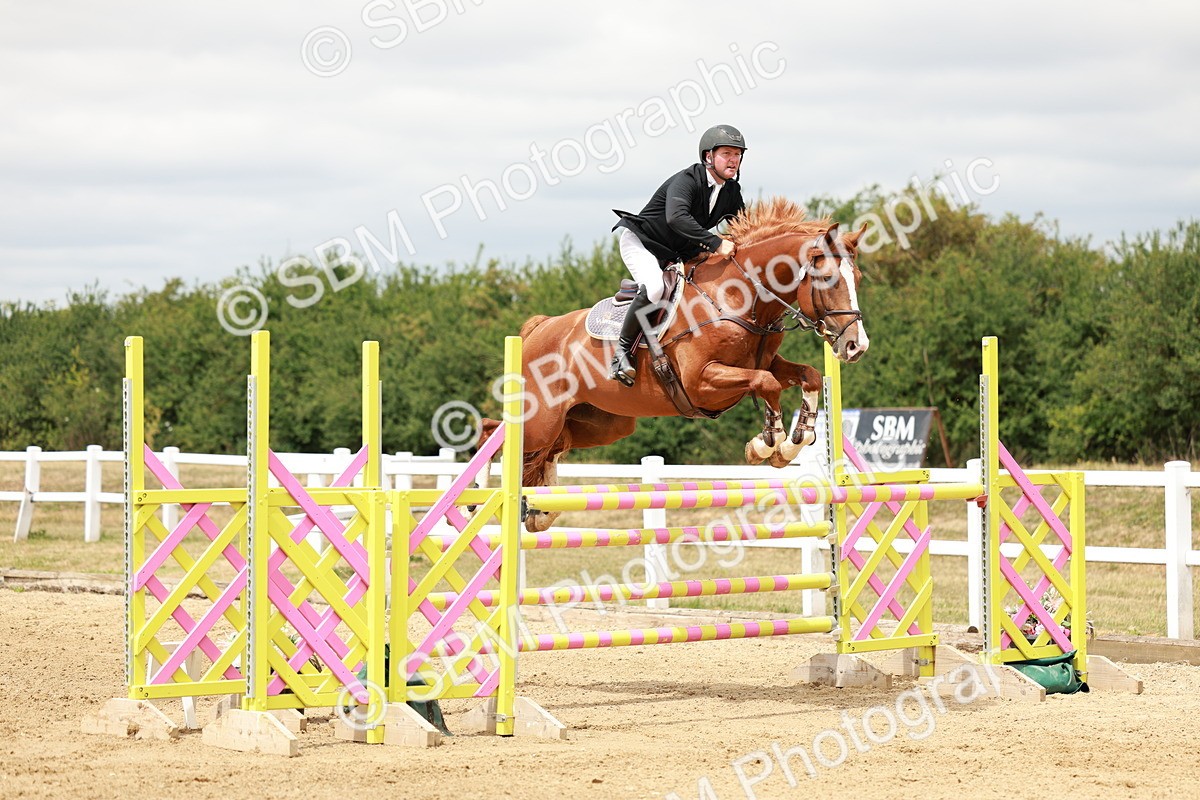 SBM_018407 - Class 21 - Senior Newcomers Championship 2d Rd